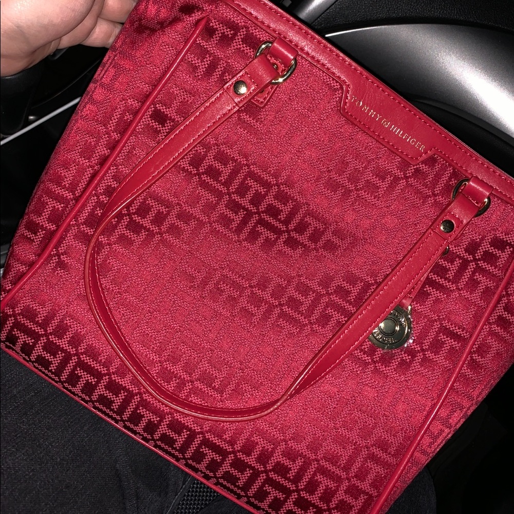 Tommy Hilfiger purse